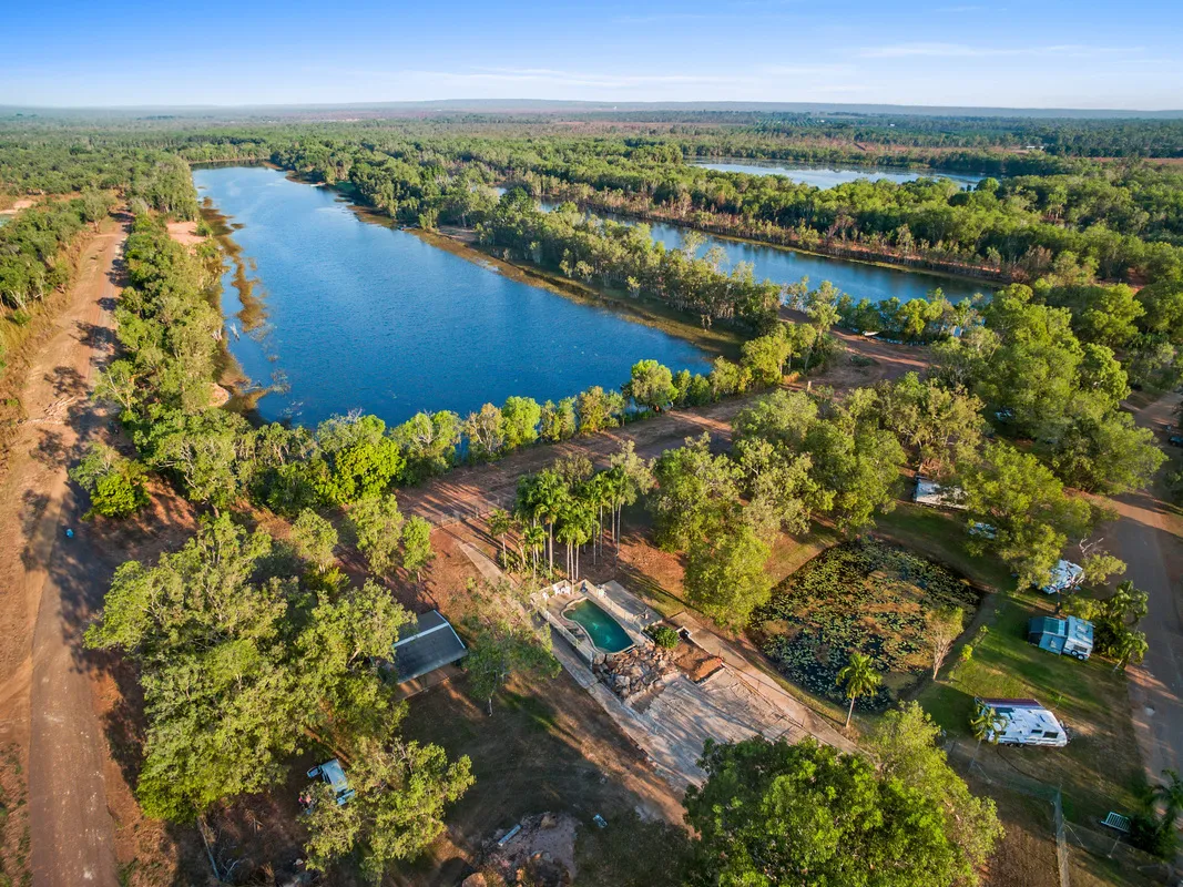 lakes-resort-caravan-park1