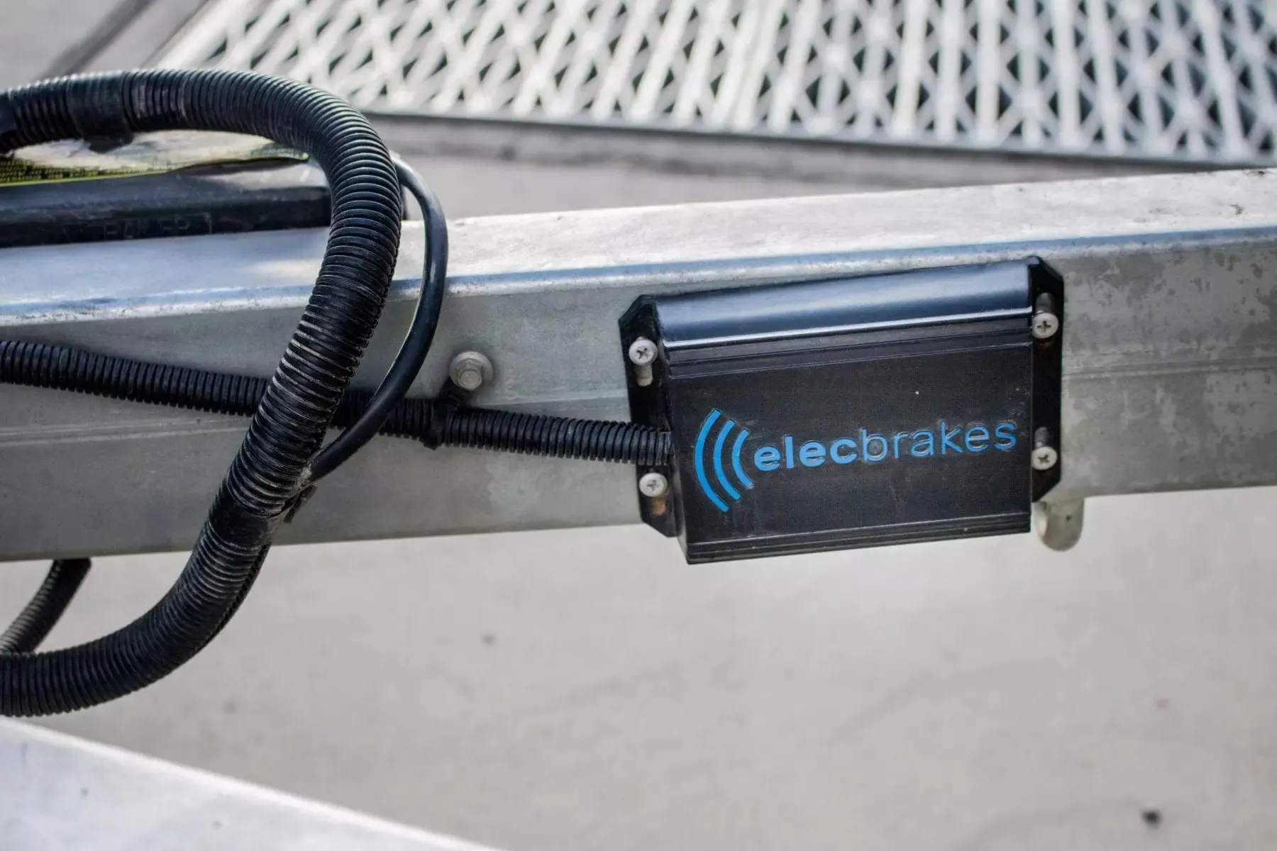 Can Standard Trailer Wiring Power Electric Brakes?