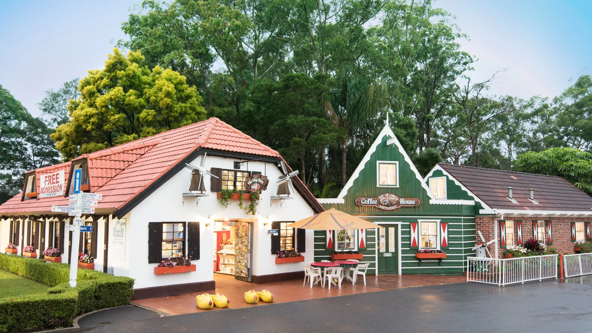 The-Clog-Barn1